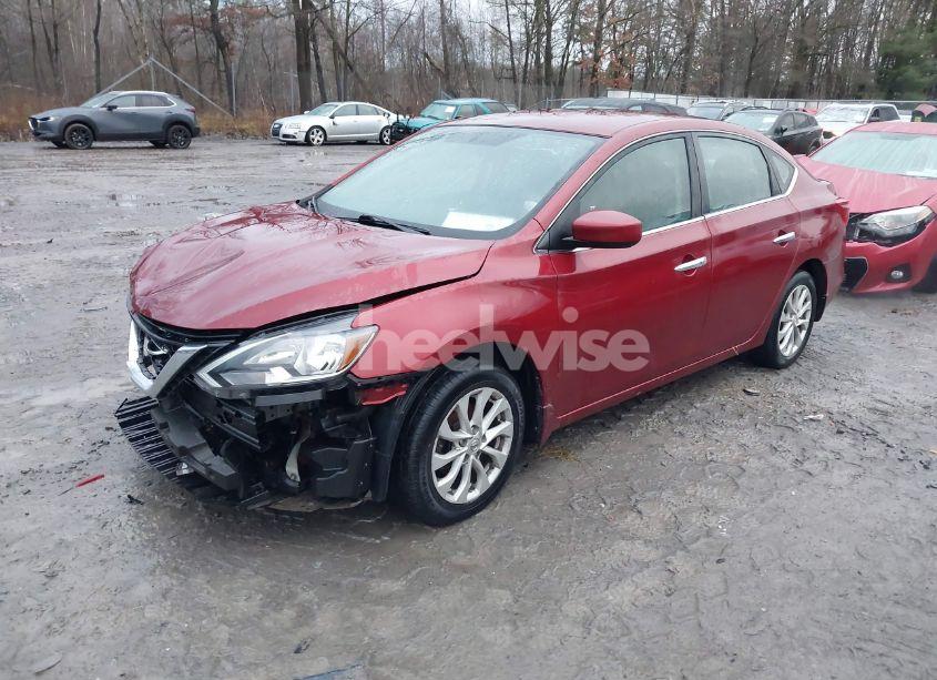 Photo 2 of 2019 Nissan Sentra SV (VIN 3N1AB7AP7KY441641)