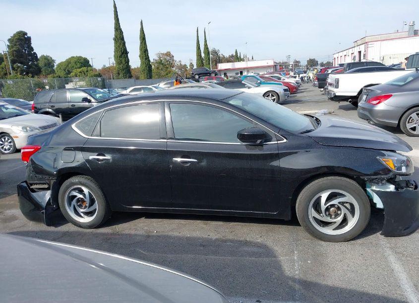 Photo 13 of 2019 Nissan Sentra S (VIN 3N1AB7AP7KY449741)