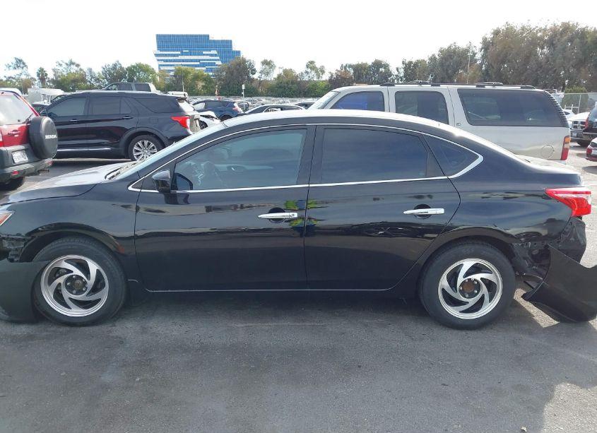 Photo 14 of 2019 Nissan Sentra S (VIN 3N1AB7AP7KY449741)