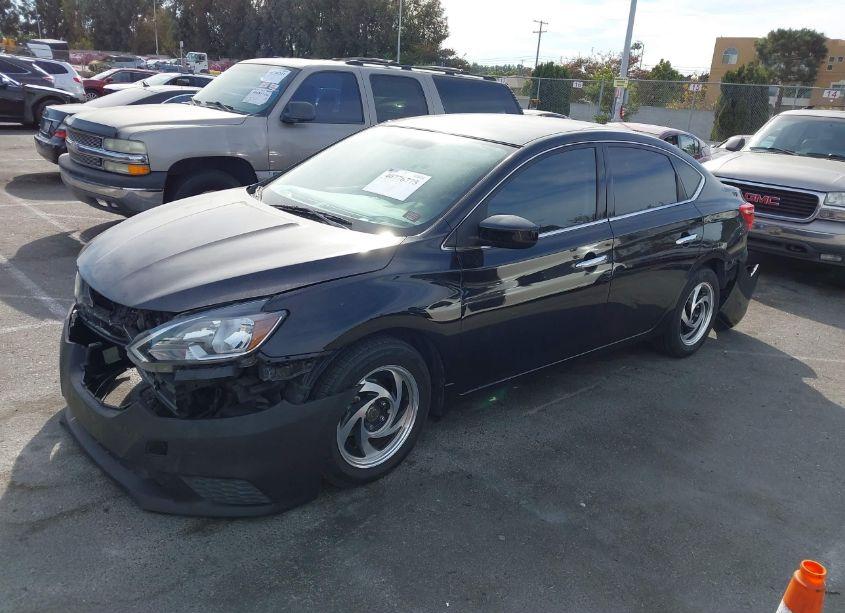 Photo 2 of 2019 Nissan Sentra S (VIN 3N1AB7AP7KY449741)