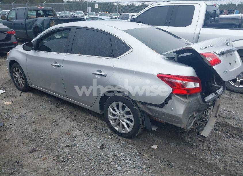 Photo 3 of 2019 Nissan Sentra SV (VIN 3N1AB7AP7KY452008)