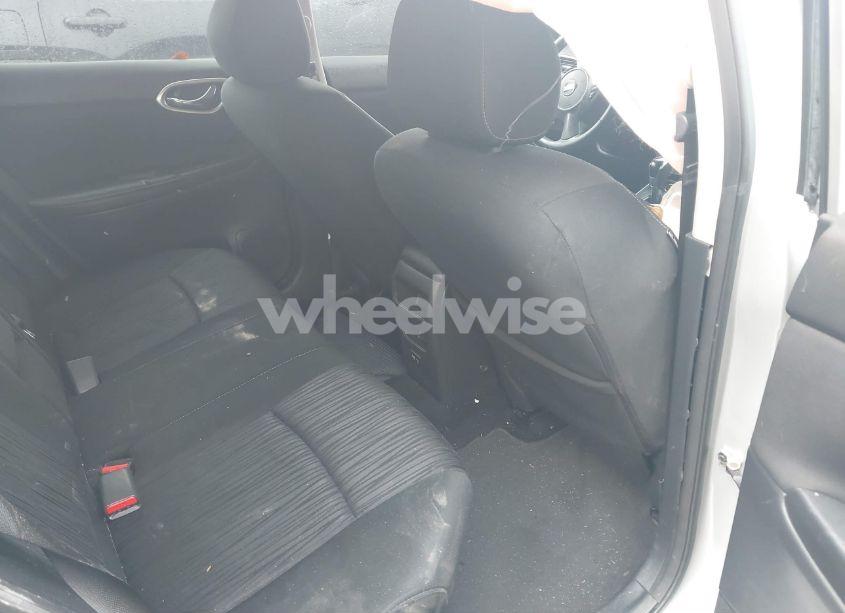 Photo 8 of 2019 Nissan Sentra SV (VIN 3N1AB7AP7KY452008)