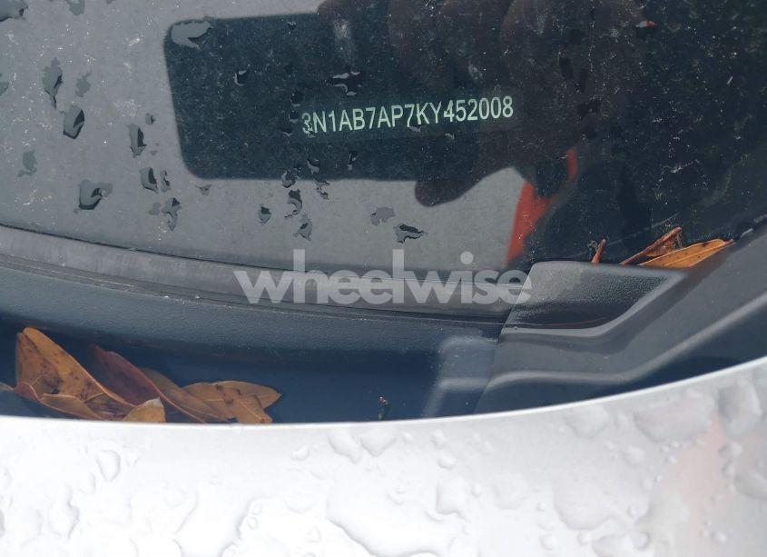 Photo 9 of 2019 Nissan Sentra SV (VIN 3N1AB7AP7KY452008)