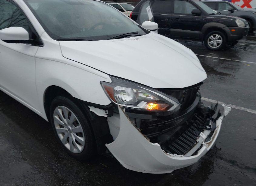 Photo 6 of 2019 Nissan Sentra S (VIN 3N1AB7AP7KY452672)