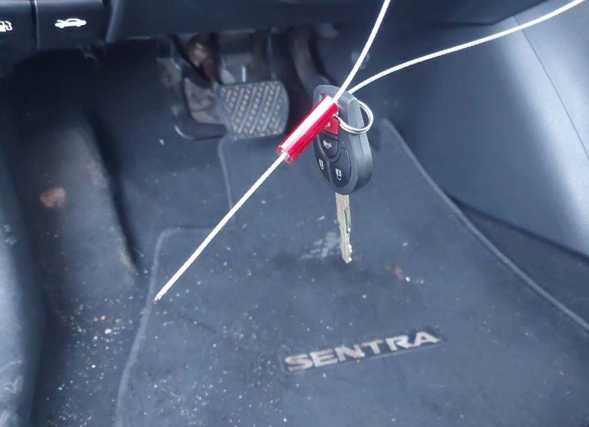 Photo 11 of 2013 Nissan Sentra SV (VIN 3N1AB7AP8DL677263)