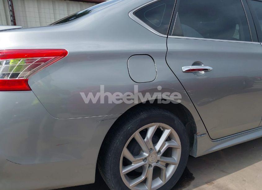 Photo 6 of 2013 Nissan Sentra SR (VIN 3N1AB7AP8DL696413)