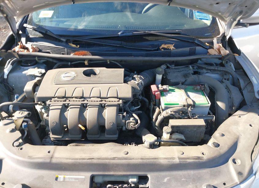 Photo 10 of 2013 Nissan Sentra SR (VIN 3N1AB7AP8DL706244)