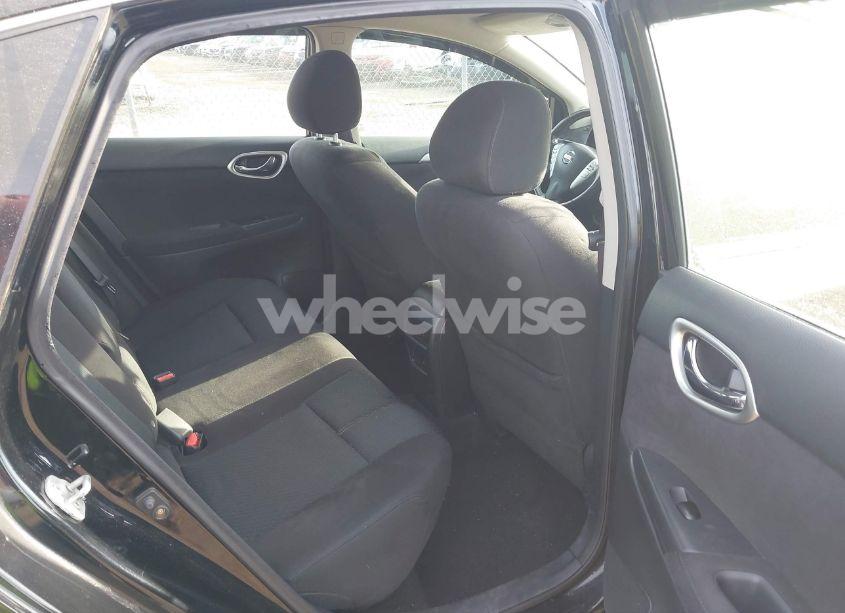 Photo 8 of 2013 Nissan Sentra SR (VIN 3N1AB7AP8DL734481)