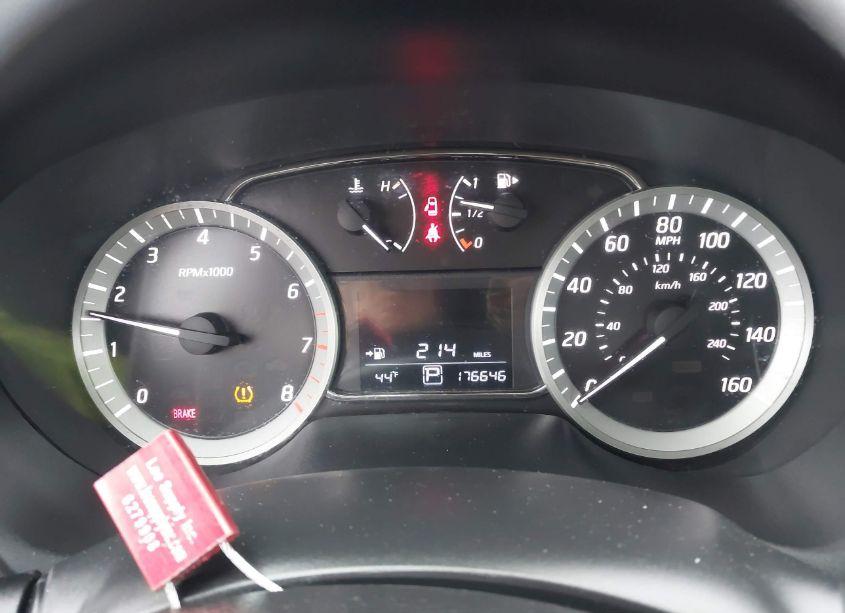 Photo 7 of 2013 Nissan Sentra SL (VIN 3N1AB7AP8DL797046)