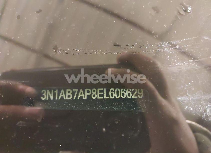 Photo 9 of 2014 Nissan Sentra FE+ S/FE+ SV/S/SL/SR/SV (VIN 3N1AB7AP8EL606629)