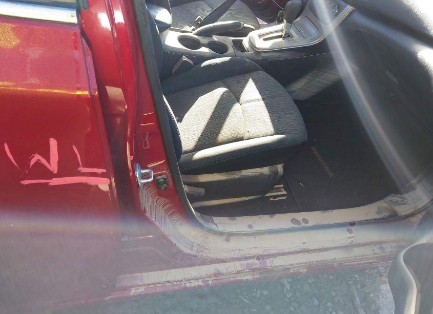 Photo 6 of 2014 Nissan Sentra FE+ S/FE+ SV/S/SL/SR/SV (VIN 3N1AB7AP8EL645270)