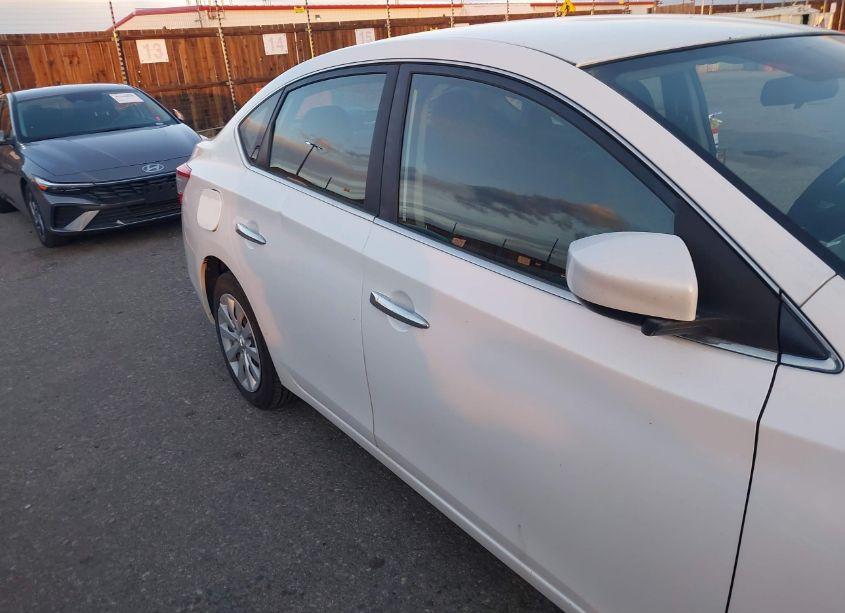 Photo 6 of 2014 Nissan Sentra FE+ S/FE+ SV/S/SL/SR/SV (VIN 3N1AB7AP8EL646497)