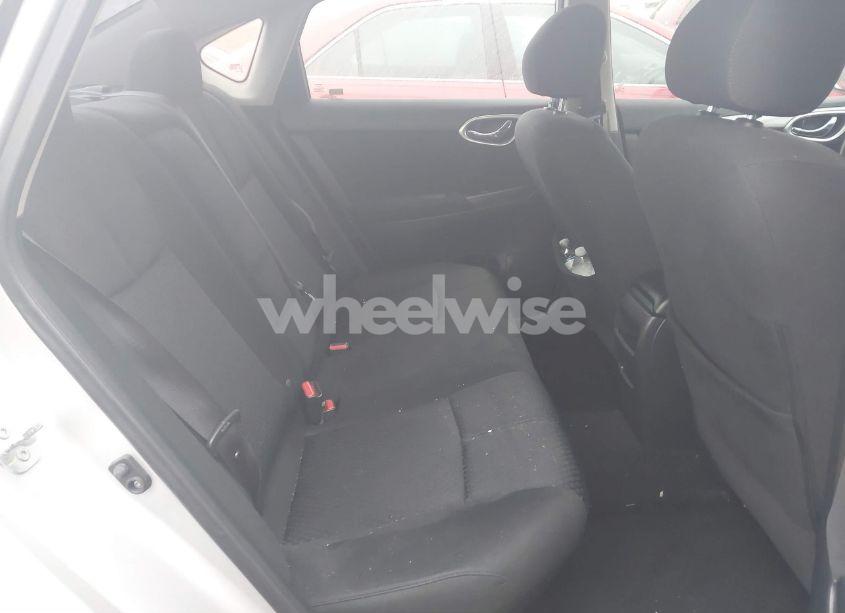 Photo 8 of 2014 Nissan Sentra SR (VIN 3N1AB7AP8EY240335)