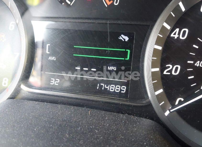 Photo 15 of 2014 Nissan Sentra FE+ S/FE+ SV/S/SL/SR/SV (VIN 3N1AB7AP8EY248841)