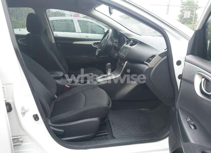 Photo 5 of 2014 Nissan Sentra SR (VIN 3N1AB7AP8EY249035)