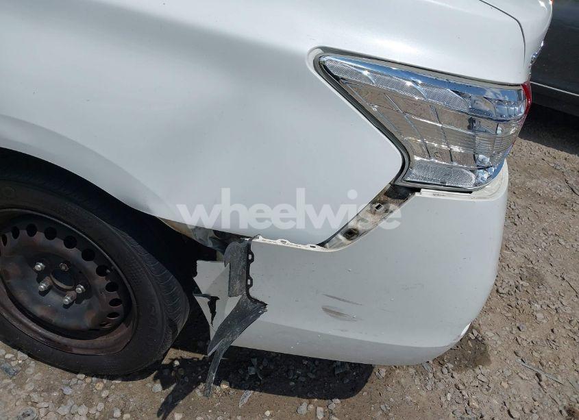 Photo 17 of 2014 Nissan Sentra FE+ S/FE+ SV/S/SL/SR/SV (VIN 3N1AB7AP8EY287378)