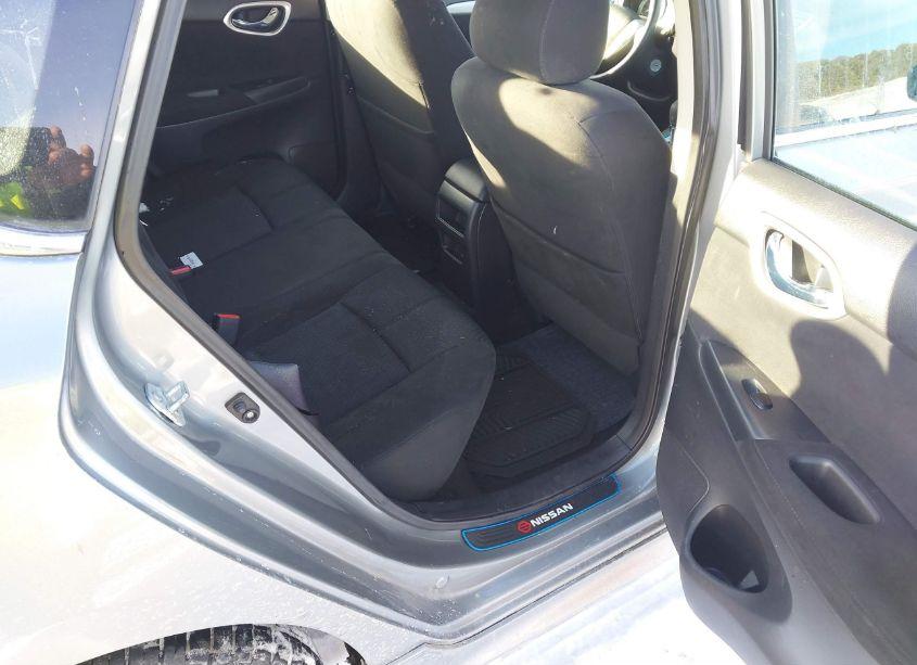 Photo 8 of 2014 Nissan Sentra SR (VIN 3N1AB7AP8EY298140)