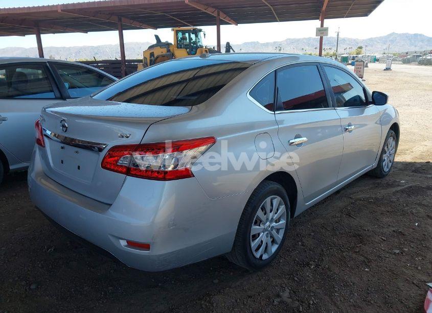 Photo 4 of 2015 Nissan Sentra (VIN 3N1AB7AP8FL630818)