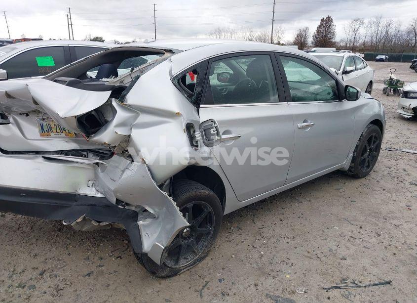 Photo 4 of 2015 Nissan Sentra SV (VIN 3N1AB7AP8FL687925)