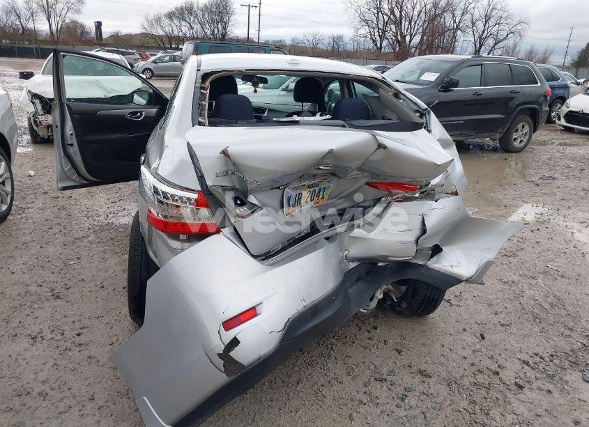 Photo 6 of 2015 Nissan Sentra SV (VIN 3N1AB7AP8FL687925)