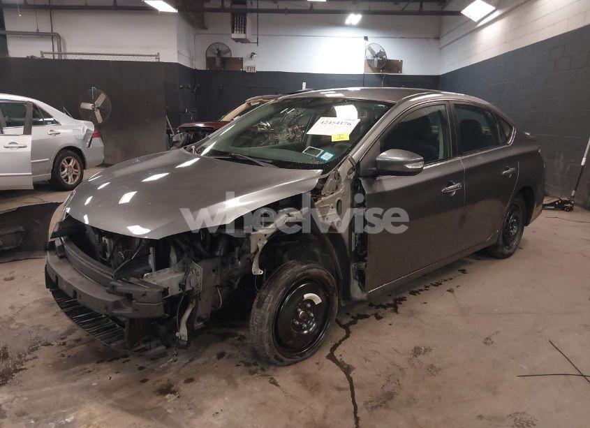 Photo 2 of 2015 Nissan Sentra SR (VIN 3N1AB7AP8FY255807)
