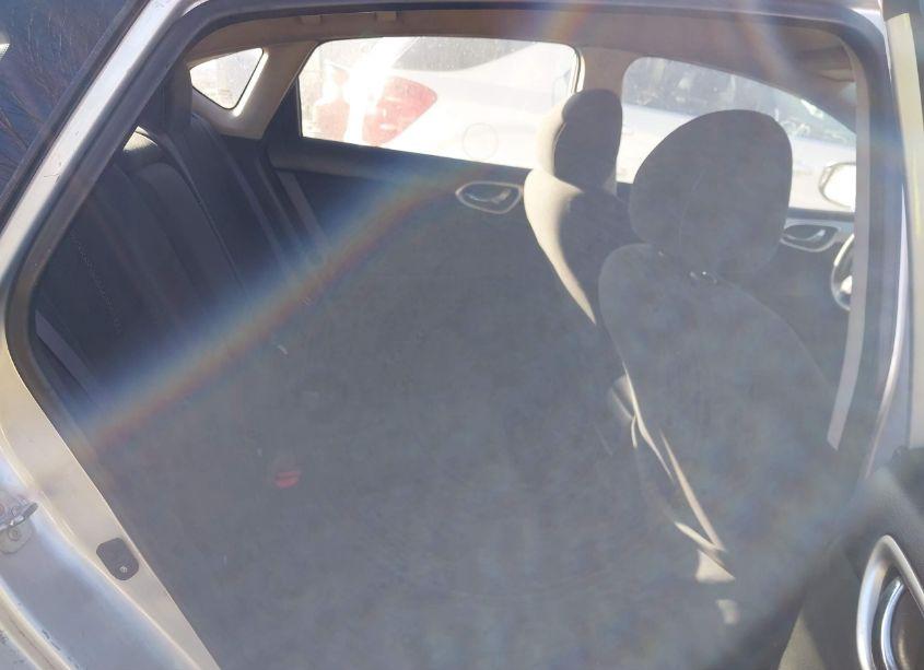 Photo 8 of 2015 Nissan Sentra S (VIN 3N1AB7AP8FY280223)