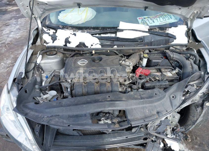 Photo 10 of 2015 Nissan Sentra S (VIN 3N1AB7AP8FY281629)