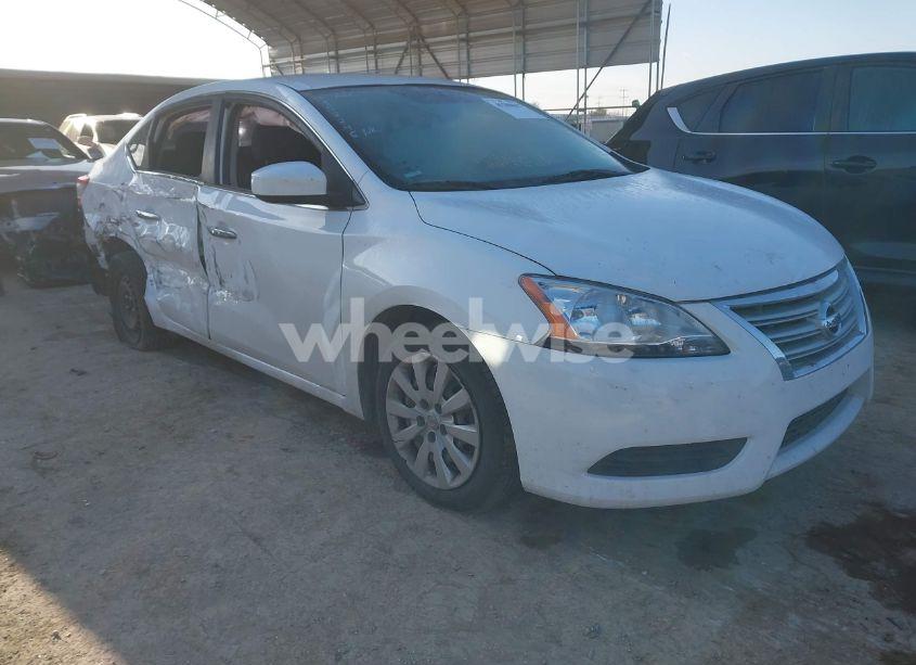 2015 Nissan Sentra S (VIN 3N1AB7AP8FY283932) main photo