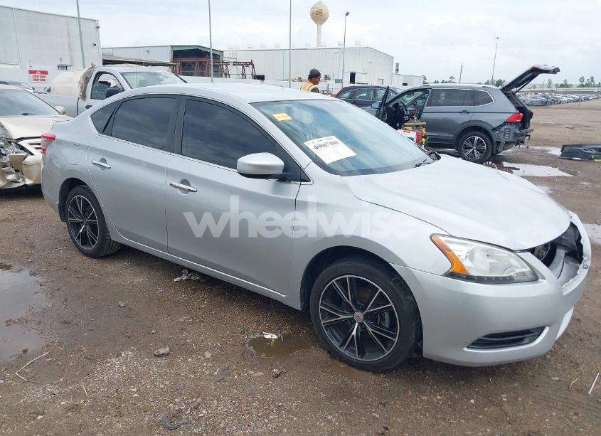 2015 Nissan Sentra SV (VIN 3N1AB7AP8FY335656) main photo