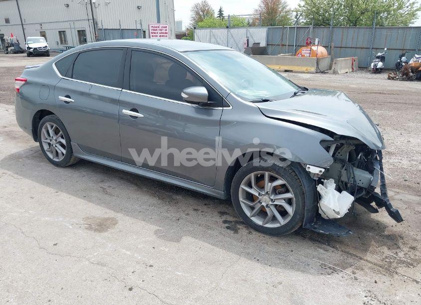 2015 Nissan Sentra SR (VIN 3N1AB7AP8FY335737) main photo