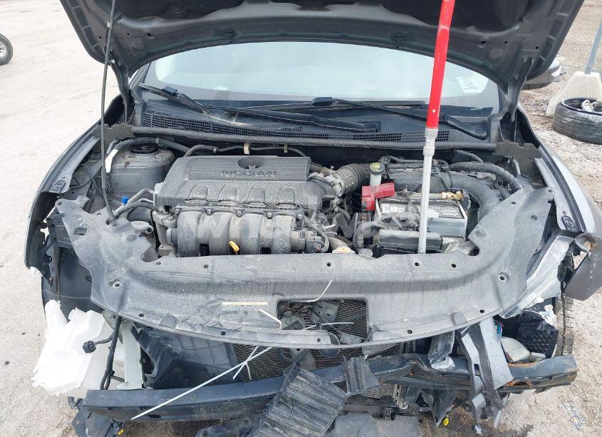 Photo 10 of 2015 Nissan Sentra SR (VIN 3N1AB7AP8FY335737)