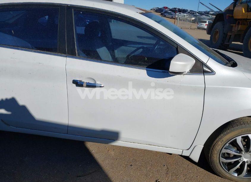 Photo 6 of 2015 Nissan Sentra SV (VIN 3N1AB7AP8FY341327)
