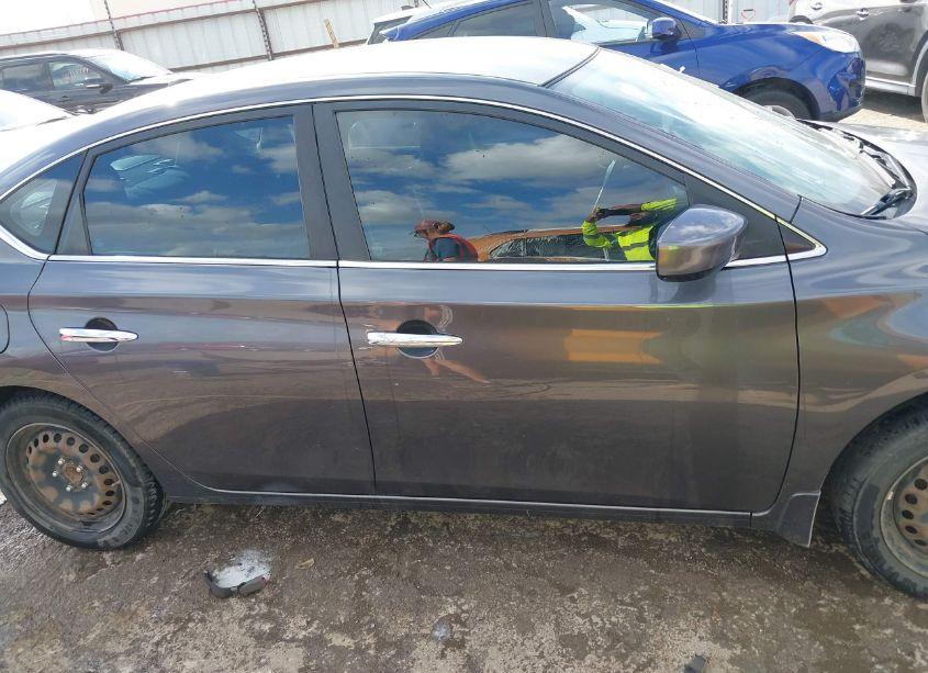Photo 13 of 2015 Nissan Sentra SV (VIN 3N1AB7AP8FY341666)