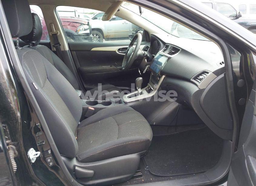 Photo 5 of 2015 Nissan Sentra S (VIN 3N1AB7AP8FY365563)