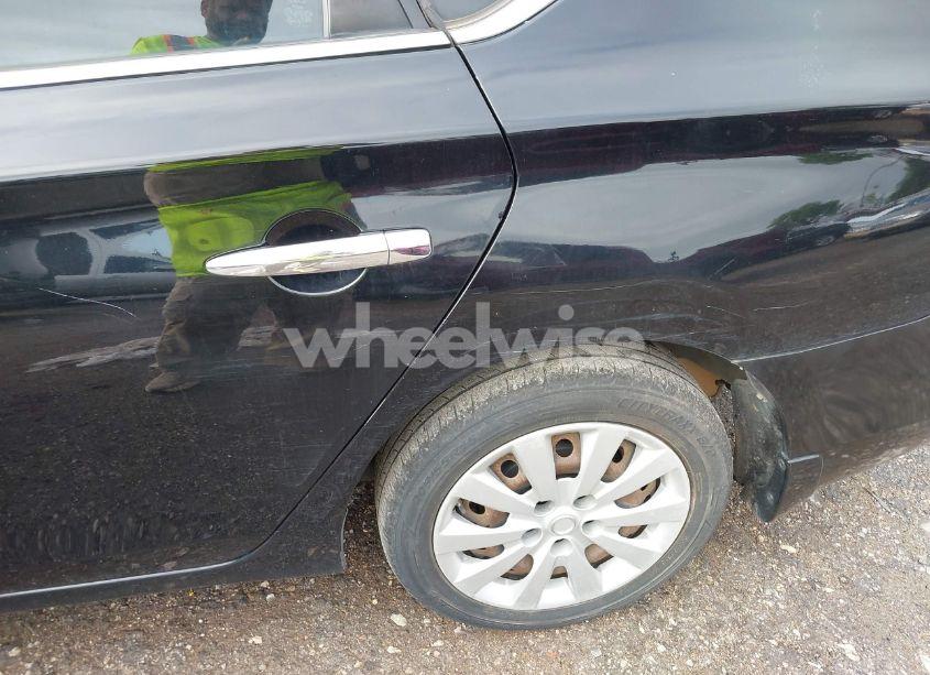 Photo 6 of 2015 Nissan Sentra S (VIN 3N1AB7AP8FY365563)