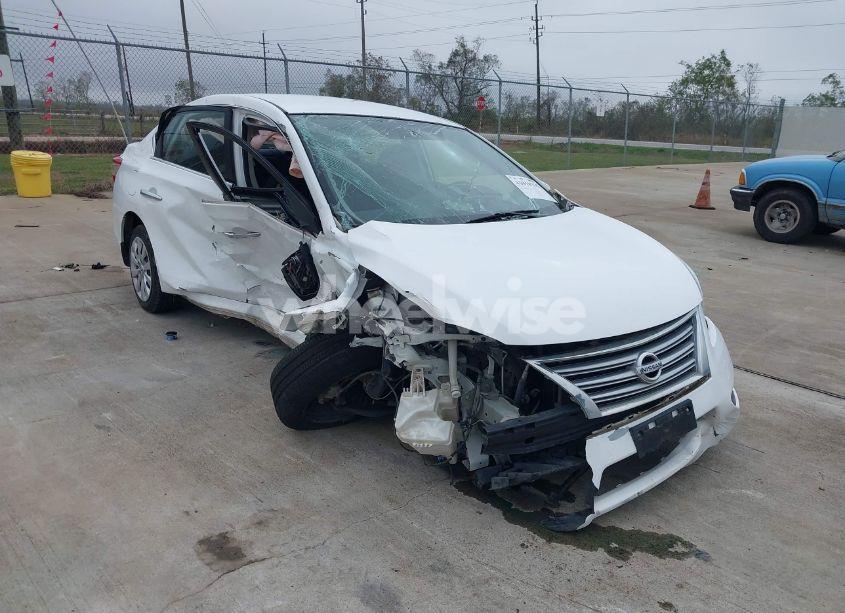 2015 Nissan Sentra S (VIN 3N1AB7AP8FY377809) main photo