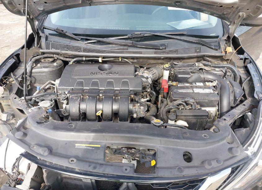 Photo 10 of 2016 Nissan Sentra SV (VIN 3N1AB7AP8GL659494)