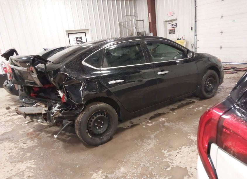 Photo 4 of 2016 Nissan Sentra SV (VIN 3N1AB7AP8GL661391)