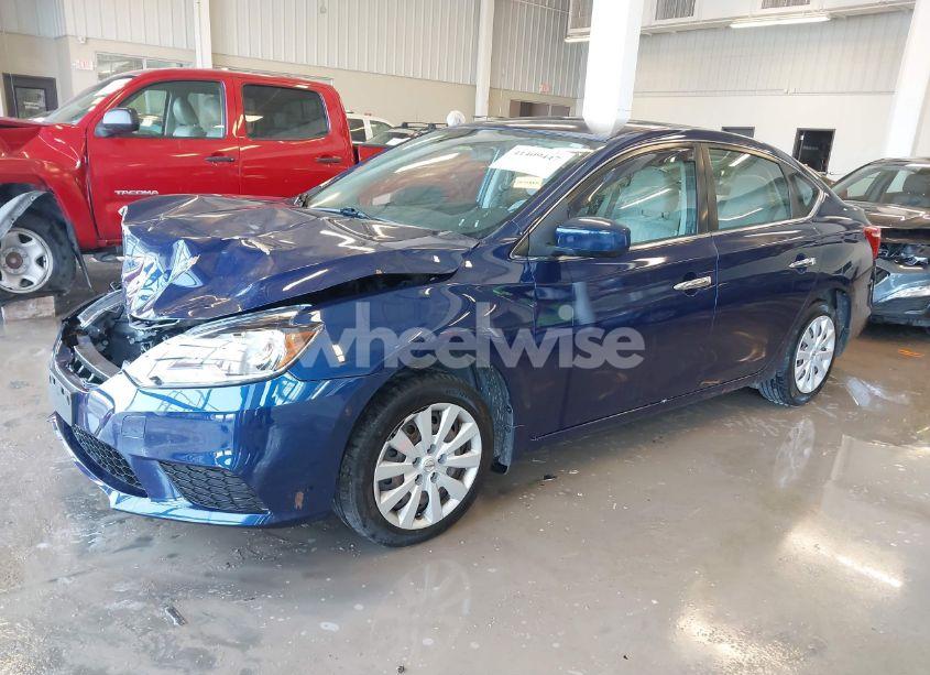 Photo 2 of 2016 Nissan Sentra SV (VIN 3N1AB7AP8GL670463)