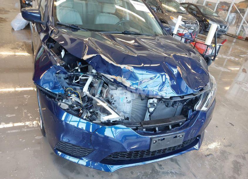 Photo 6 of 2016 Nissan Sentra SV (VIN 3N1AB7AP8GL670463)