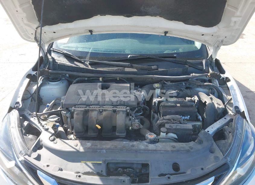 Photo 10 of 2016 Nissan Sentra SV (VIN 3N1AB7AP8GL671581)