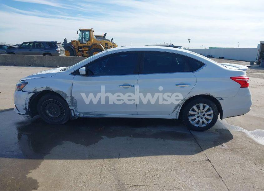 Photo 14 of 2016 Nissan Sentra SV (VIN 3N1AB7AP8GL671581)