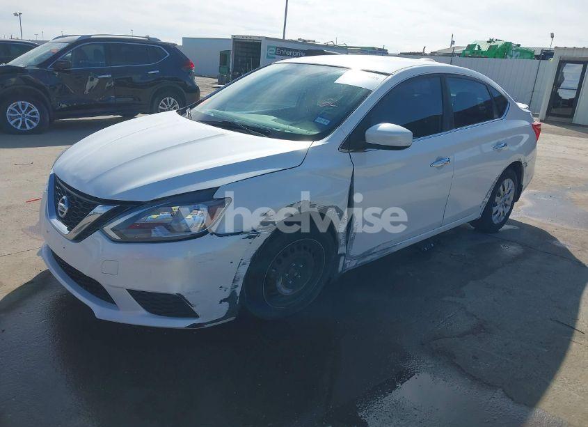 Photo 2 of 2016 Nissan Sentra SV (VIN 3N1AB7AP8GL671581)