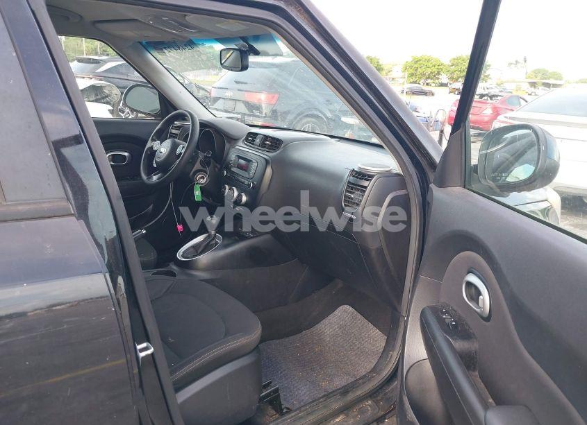 Photo 5 of 2015 Kia Soul (VIN 3N1AB7AP8GY******)