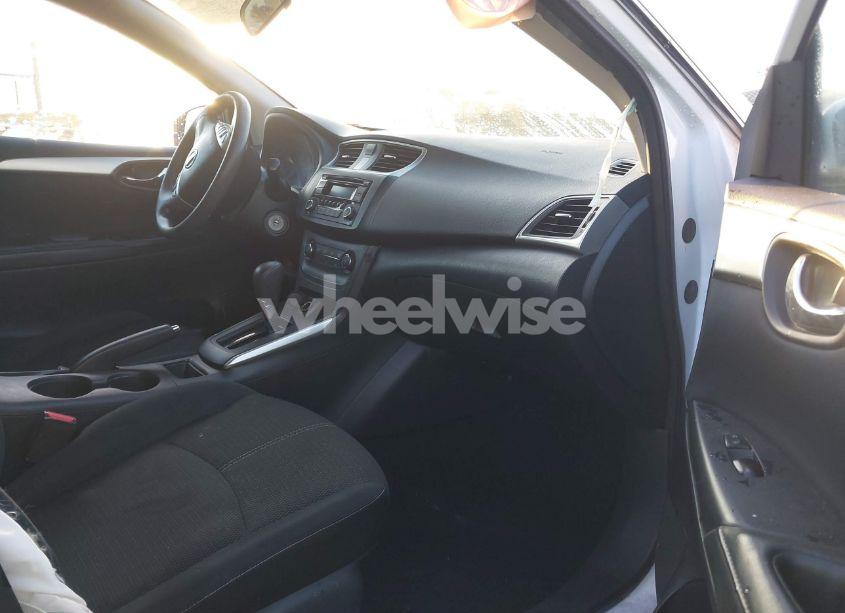 Photo 5 of 2016 Nissan Sentra S (VIN 3N1AB7AP8GY227667)