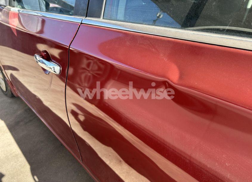 Photo 6 of 2016 Nissan Sentra SV (VIN 3N1AB7AP8GY239625)