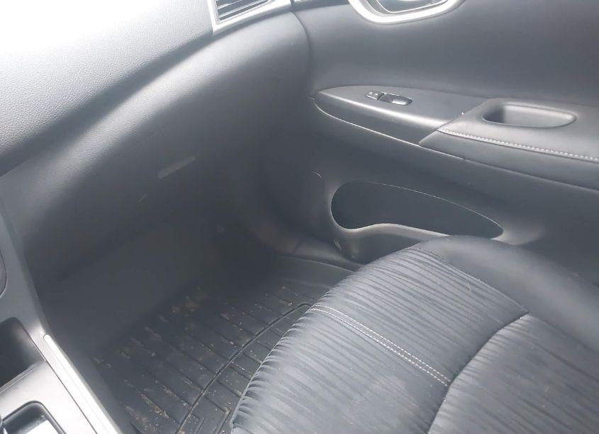 Photo 5 of 2016 Nissan Sentra SV (VIN 3N1AB7AP8GY243948)