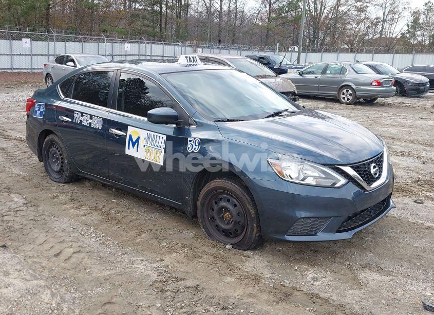 2016 Nissan Sentra SV (VIN 3N1AB7AP8GY253847) main photo