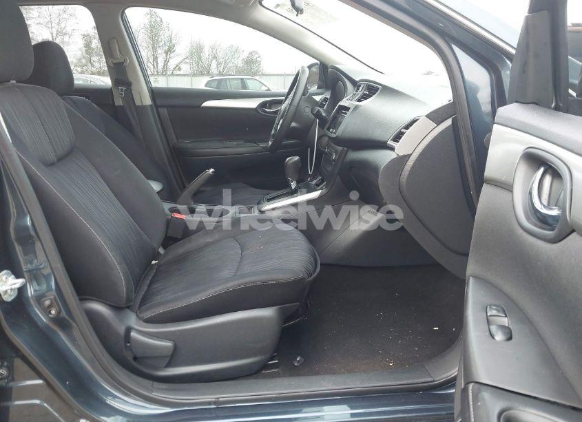 Photo 5 of 2016 Nissan Sentra SV (VIN 3N1AB7AP8GY253847)