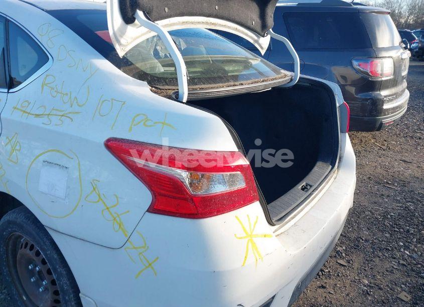 Photo 6 of 2016 Nissan Sentra S (VIN 3N1AB7AP8GY261608)